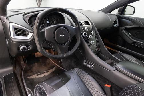 Meteorite Silver 2015 Aston Martin Vanquish V12
