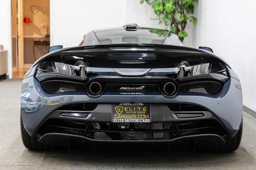 2019 McLaren 720S Base
