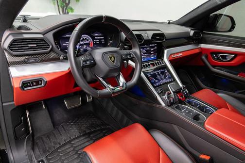 Nero Noctis 2020 Lamborghini Urus Base
