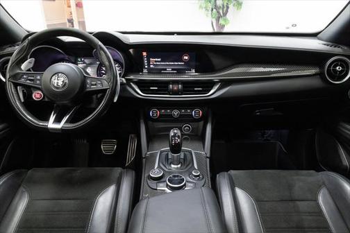 2018 Alfa Romeo Stelvio Quadrifoglio