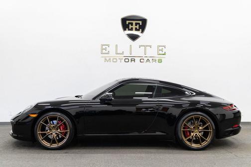 2018 Porsche 911 Carrera