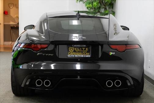 2018 Jaguar F-TYPE R
