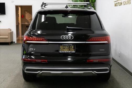 2022 Audi Q7 55 Premium