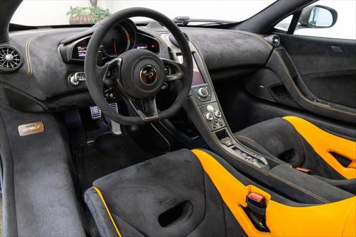 2016 McLaren 675LT Base