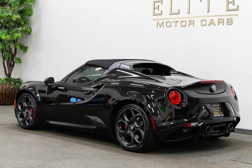 2018 Alfa Romeo 4C Spider Base