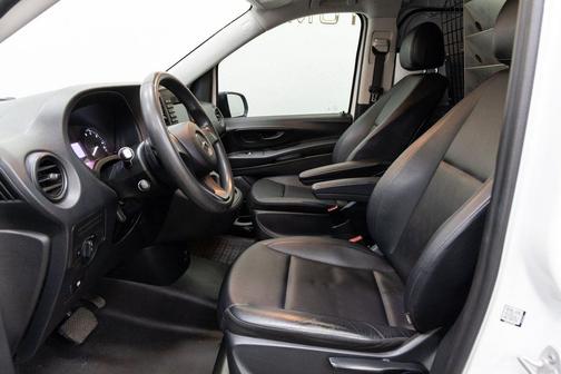 2018 Mercedes-Benz Metris Base