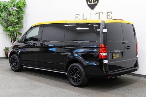 2018 Mercedes-Benz Metris Base