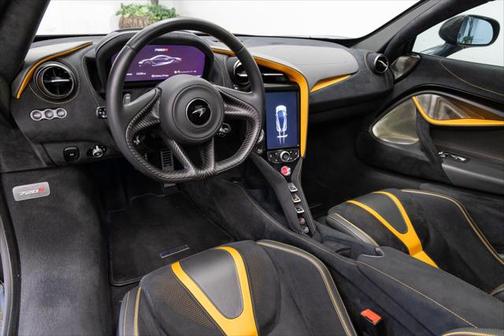 2019 McLaren 720S Base
