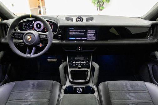 2024 Porsche Cayenne Turbo GT