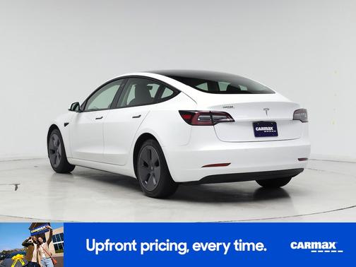 White 2022 Tesla Model 3