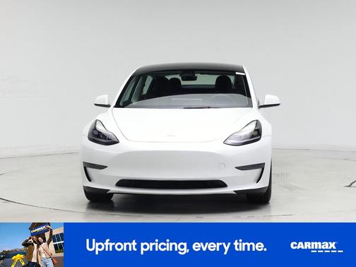 White 2022 Tesla Model 3