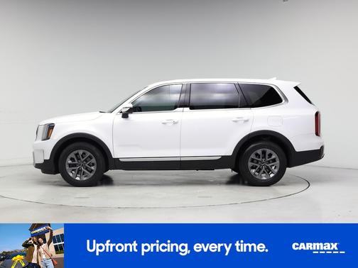White 2024 Kia Telluride LX