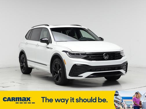 2023 Volkswagen Tiguan SE R-Line Black