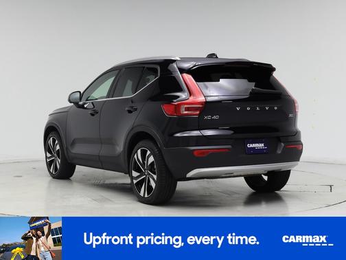 Black 2024 Volvo XC40 B5 Ultimate Bright Theme