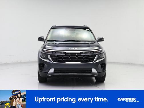 Gray 2025 Kia Seltos S