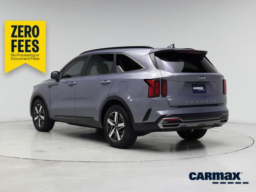 Gray 2021 Kia Sorento S