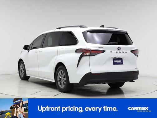 2021 Toyota Sienna LE