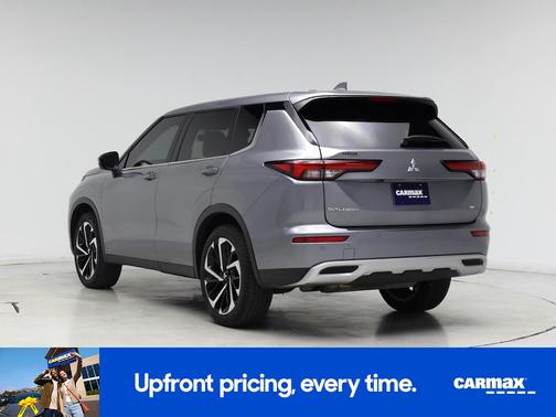2023 Mitsubishi Outlander SE