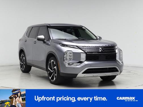 2023 Mitsubishi Outlander SE
