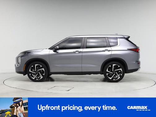 2023 Mitsubishi Outlander SE