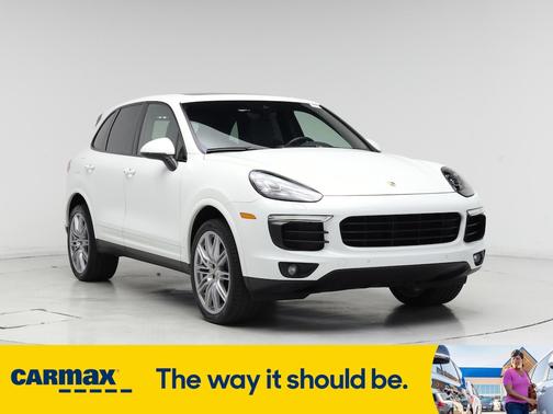 2017 Porsche Cayenne Platinum