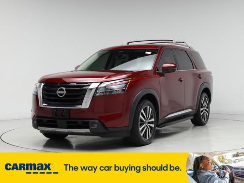 2022 Nissan Pathfinder Platinum