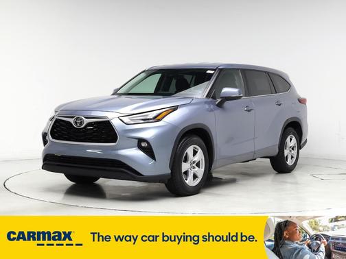 2022 Toyota Highlander LE