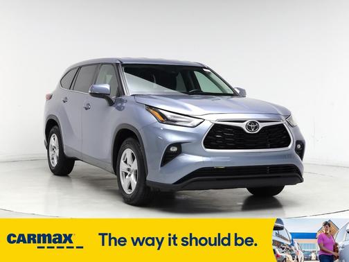 2022 Toyota Highlander LE