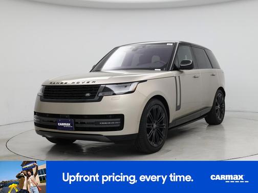 Gold 2023 Land Rover Range Rover SE