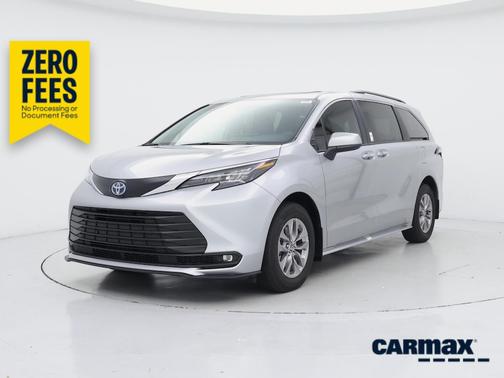 Silver 2025 Toyota Sienna XLE