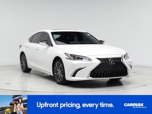 White 2022 Lexus ES 350