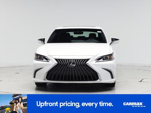 White 2022 Lexus ES 350