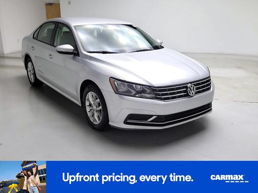 2018 Volkswagen Passat S