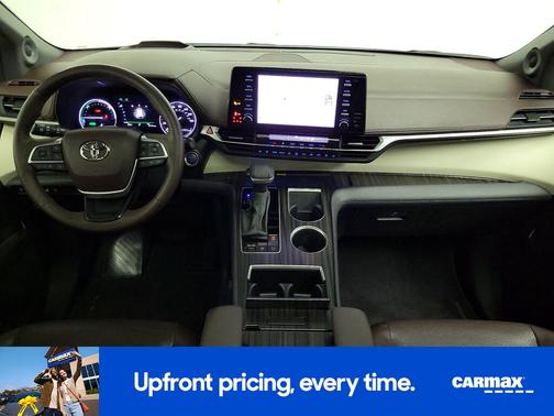 2024 Toyota Sienna Platinum