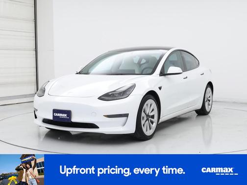 White 2022 Tesla Model 3