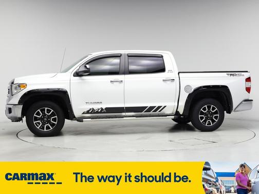 2017 Toyota Tundra SR5