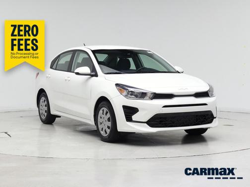 White 2023 Kia Rio LX