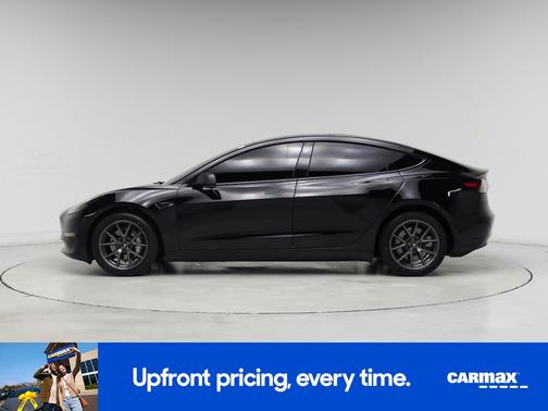 Black 2023 Tesla Model 3