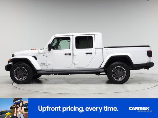 White 2021 Jeep Gladiator Overland