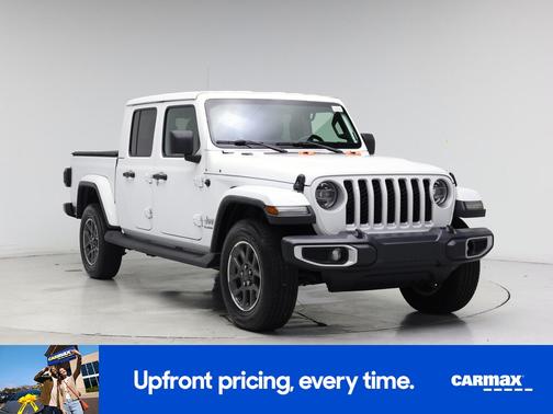 White 2021 Jeep Gladiator Overland