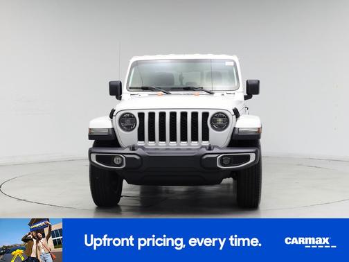 White 2021 Jeep Gladiator Overland