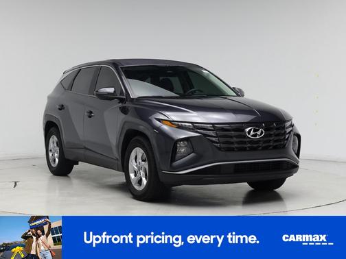 Black 2022 Hyundai TUCSON SE