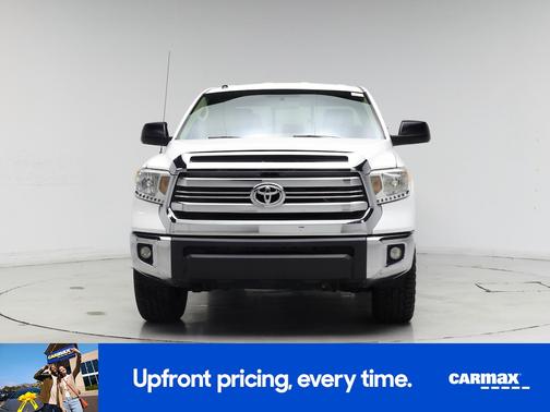 White 2016 Toyota Tundra SR5