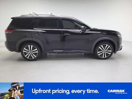 2022 Nissan Pathfinder Platinum