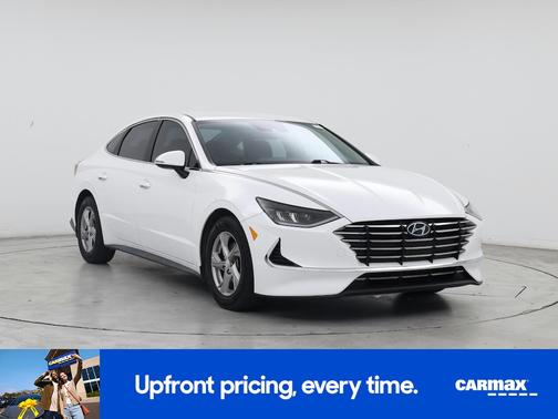 White 2023 Hyundai SONATA SE