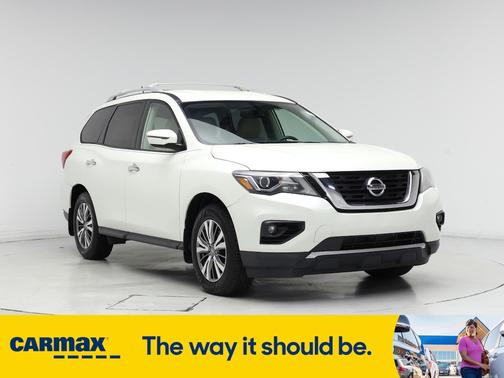 2018 Nissan Pathfinder SV