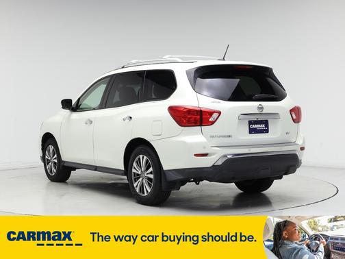 2018 Nissan Pathfinder SV