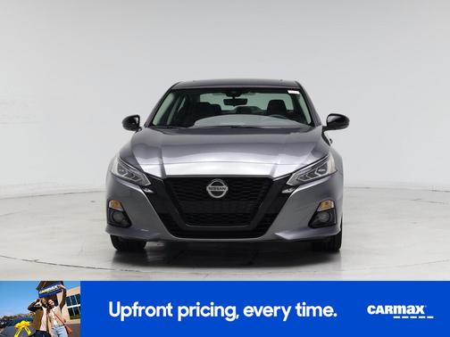 Gray 2022 Nissan Altima SR