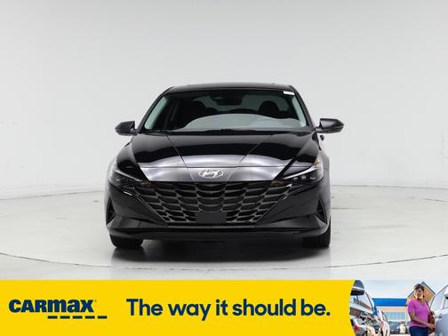 2022 Hyundai ELANTRA Limited