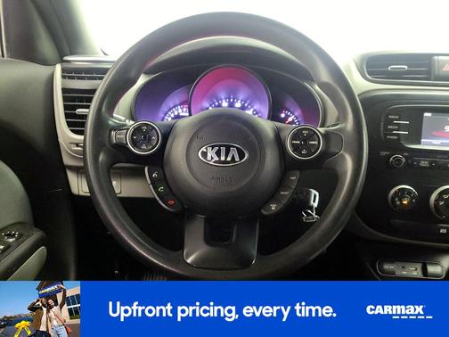 White 2016 Kia Soul +